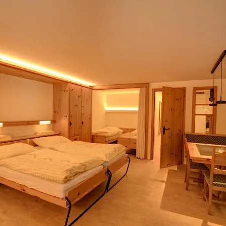 Chesa Munteratsch 1 1 2-zimmerwohnung 209 Typ D דירה